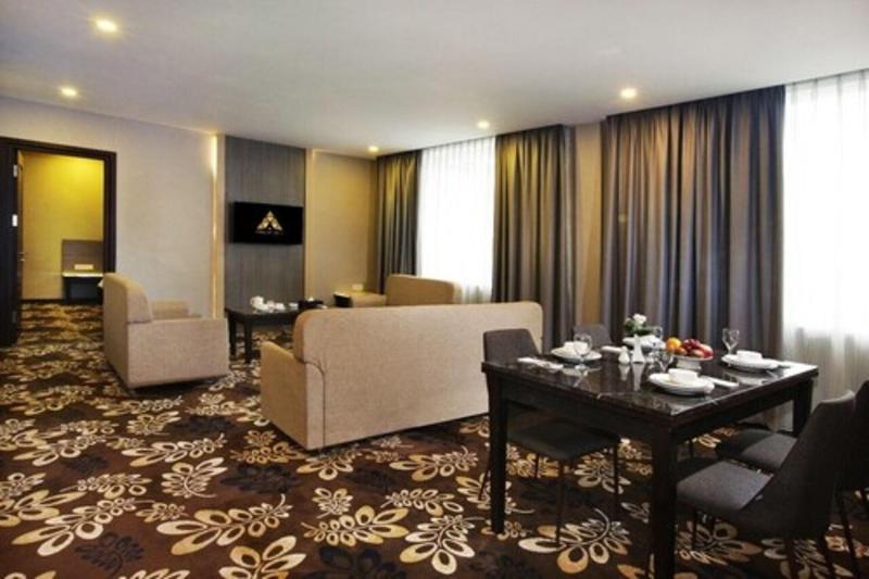 Pyramid Suites Banjarmasin - Oda