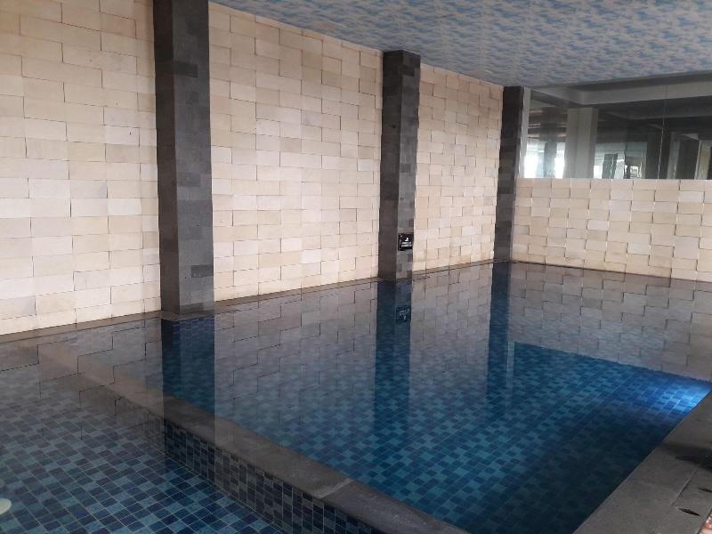 Pyramid Suites Banjarmasin - Havuz