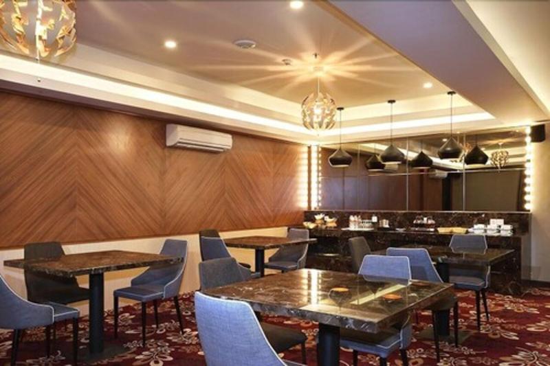 Pyramid Suites Banjarmasin - Restoran