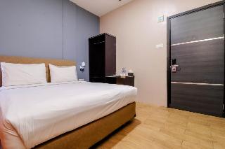 Blitz Hotel Batam Near Sultan Mahmud Ri'ayat Shah fotoÄŸrafÄ±