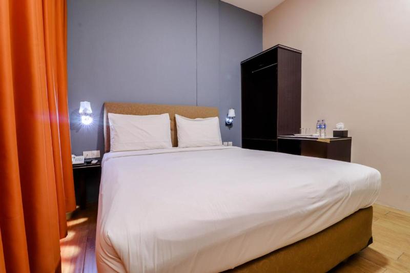 Blitz Hotel Batam Near Sultan Mahmud Ri'ayat Shah - Oda
