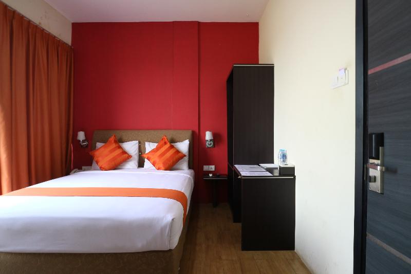 Blitz Hotel Batam Near Sultan Mahmud Ri'ayat Shah - Oda