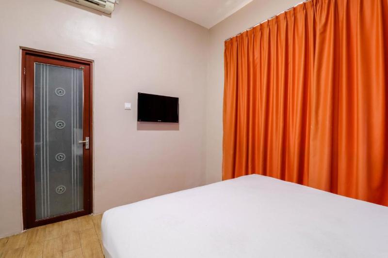 Blitz Hotel Batam Near Sultan Mahmud Ri'ayat Shah - Oda