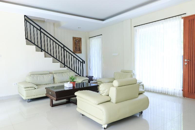 Royal Majesty Villas Jimbaran by ZUZU - Oda