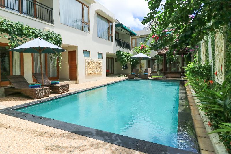 Royal Majesty Villas Jimbaran by ZUZU - Havuz