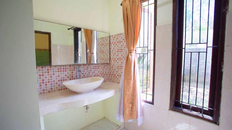 Teges Inn Kuta - Oda