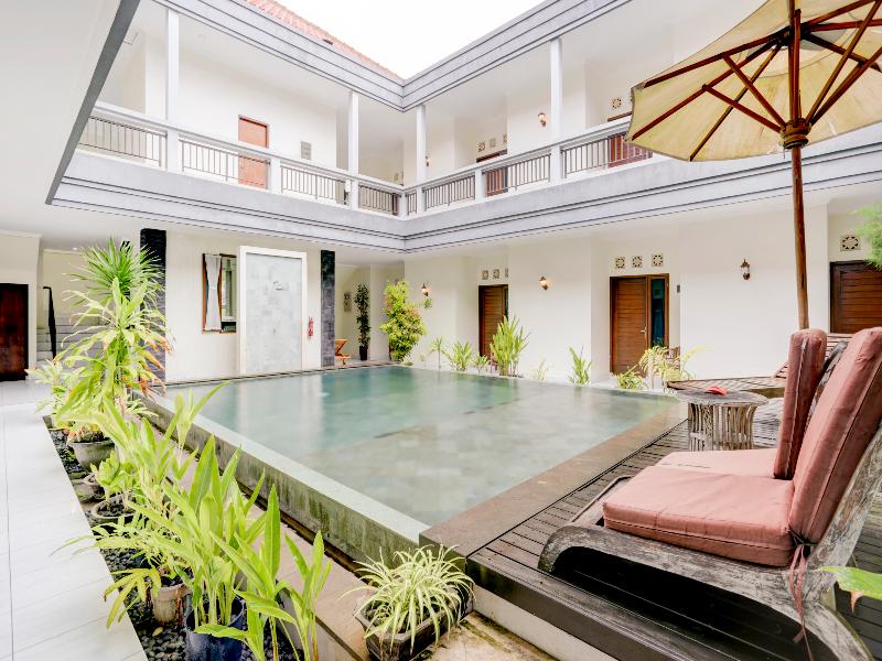 Teges Inn Kuta - Havuz