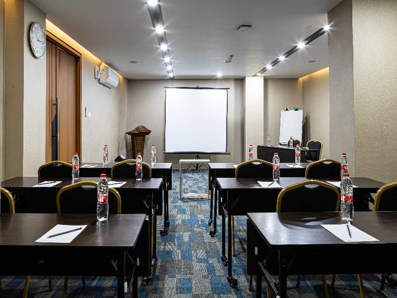 Hotel 88 Alun Alun Bandung - Genel