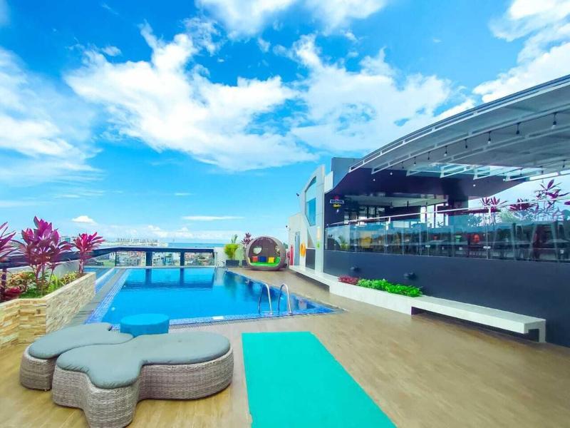 MaxOne Balikpapan - Bar