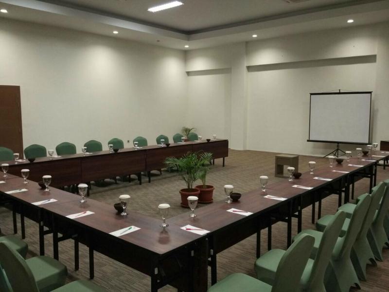 Opi Indah Hotel Palembang - Toplantı