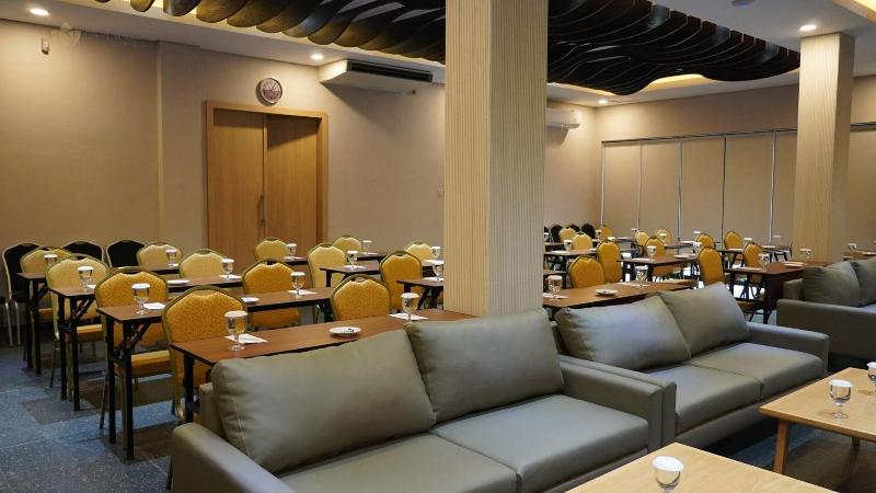 Opi Indah Hotel Palembang - Toplantı