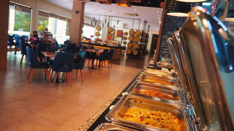 Opi Indah Hotel Palembang - Restoran