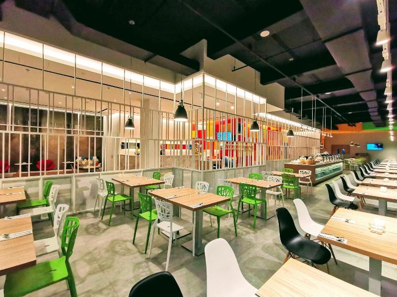 Zuri Express Banjarmasin - Restoran