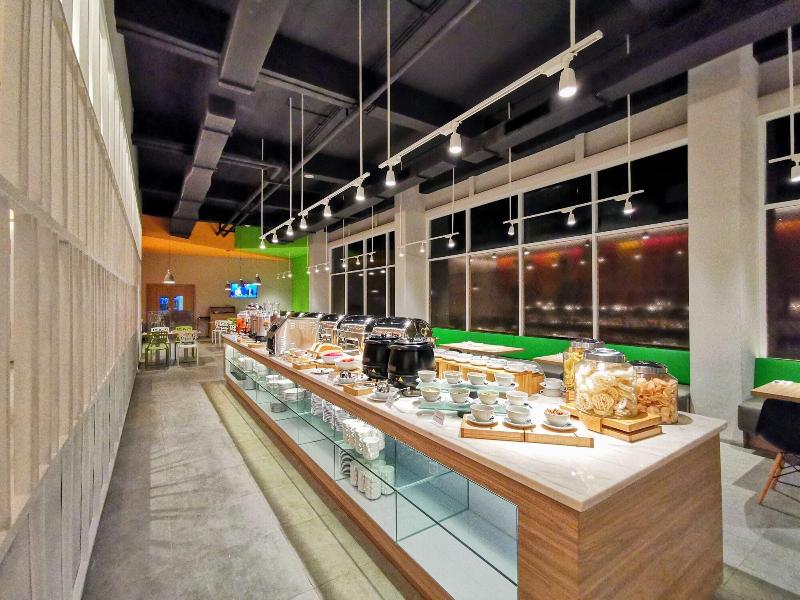 Zuri Express Banjarmasin - Restoran