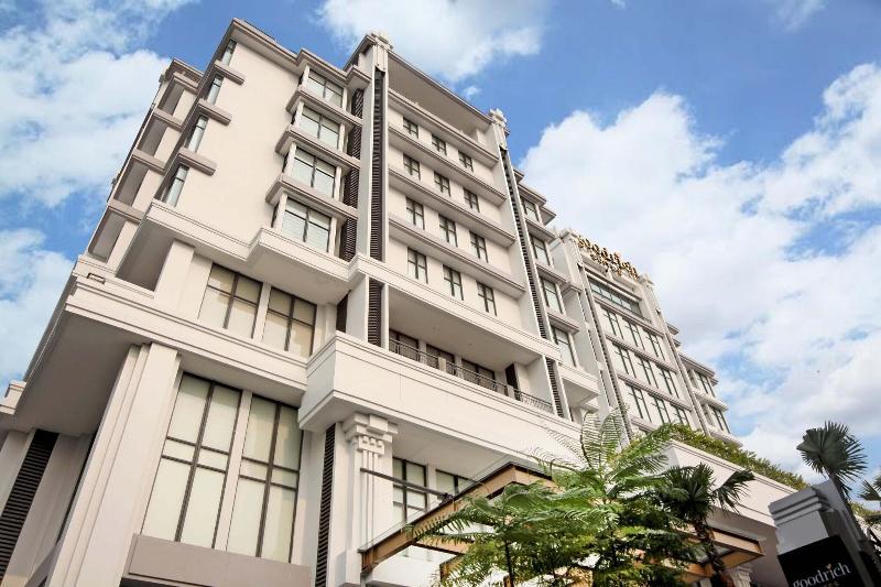 Goodrich Suites - Genel