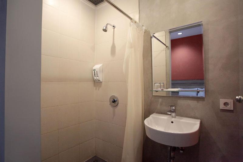 LeGreen Suite Supomo - Oda