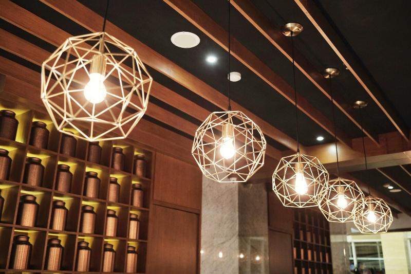 Verse Luxe Wahid Hasyim - Bar