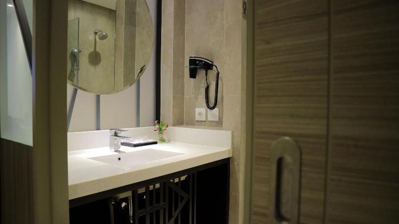 Arosa Jakarta - Oda
