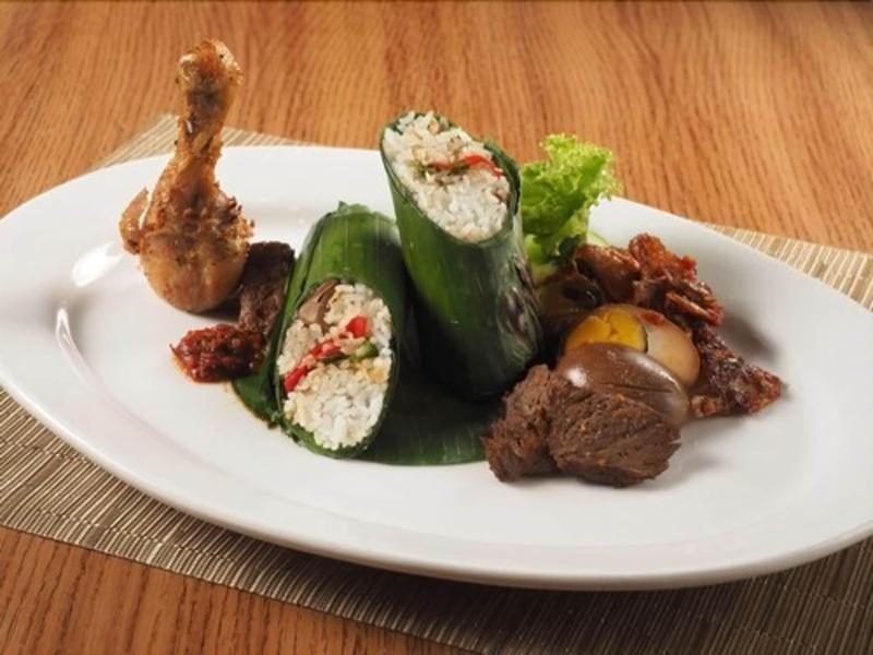 Arosa Jakarta - Restoran