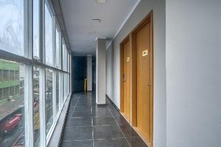 Formerly RedDoorz Plus @ Cideng Timur otel fotoğrafı