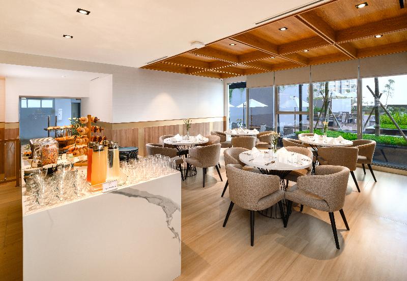 Oakwood PIK Jakarta - Restoran
