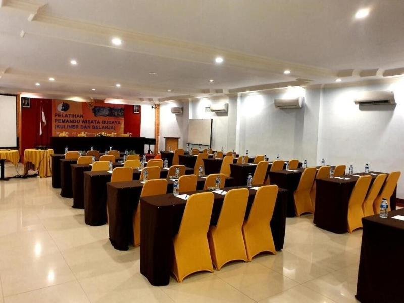 Core Inn Merauke - Toplantı