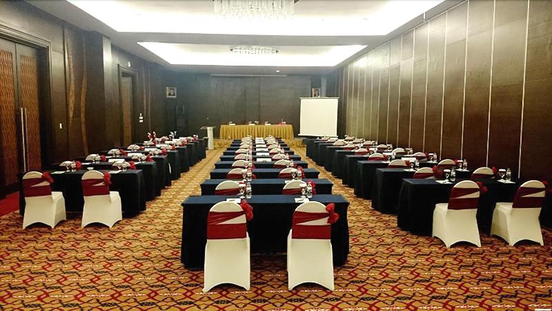 Grand Allison Jayapura - Toplantı