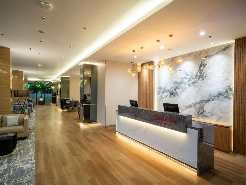Ramada by Wyndam Serpong - Lobi