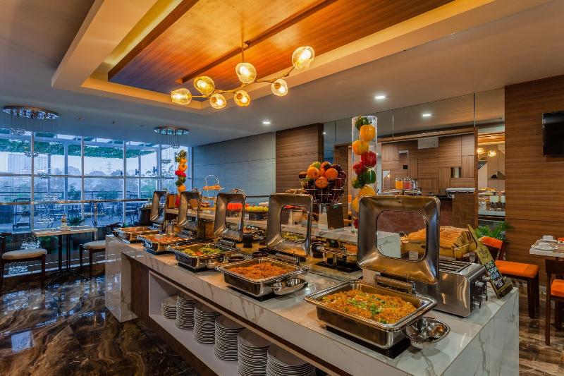 Ramada by Wyndam Serpong - Restoran