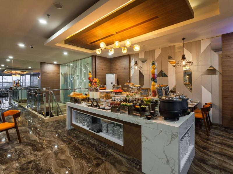 Ramada by Wyndam Serpong - Restoran