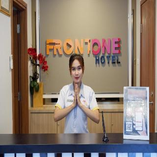 Front One Hotel Tulungagung fotoÄŸrafÄ±