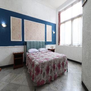 Hotel Limaran 1 by ZUZU fotoÄŸrafÄ±