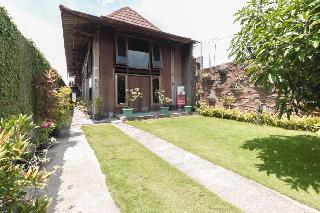 RedDoorz @ Omah Kayu Homestay otel fotoğrafı