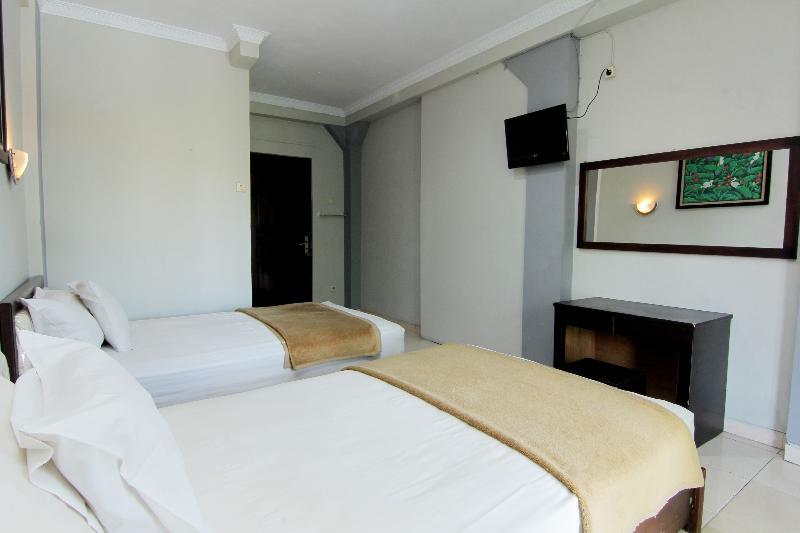 Hotel Bugis Asri by ZUZU - Oda