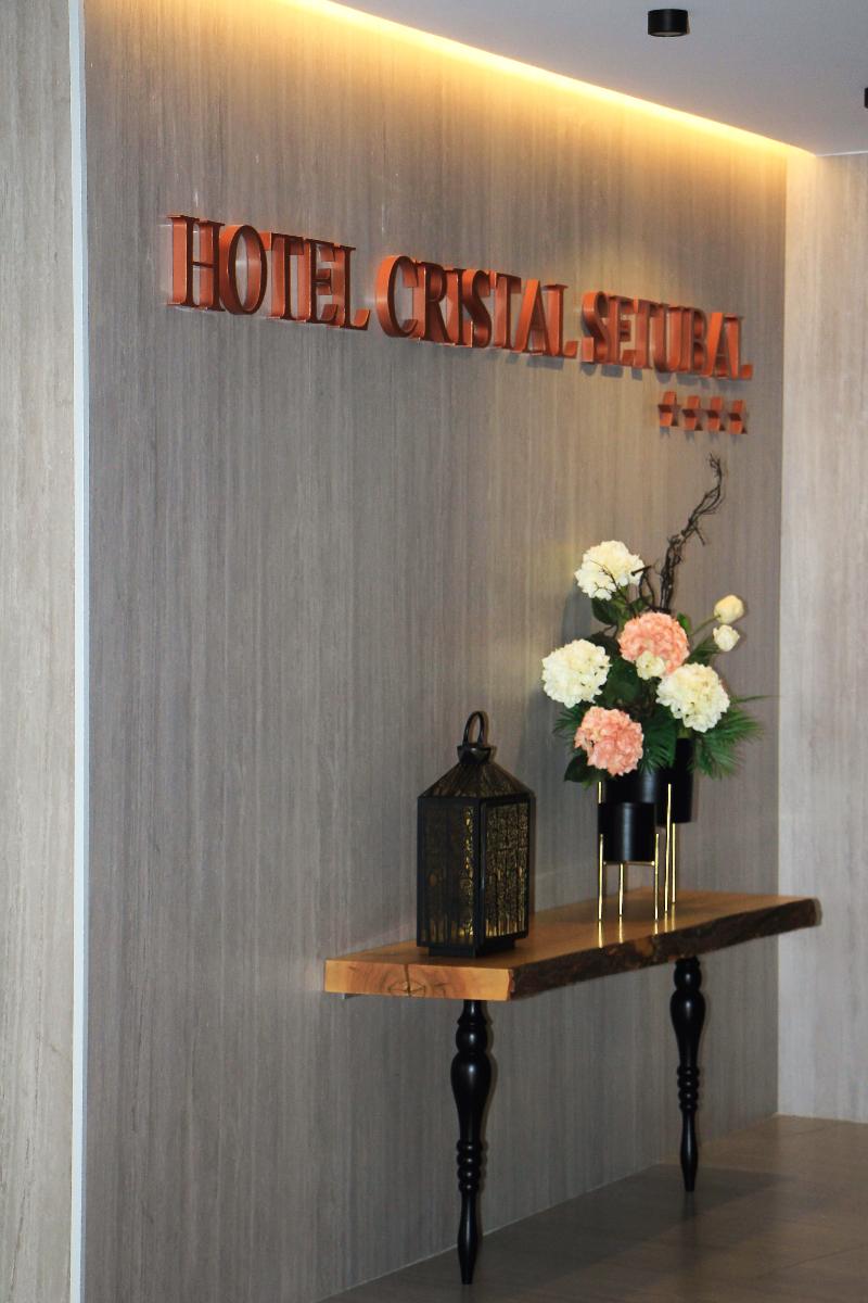 Cristal Setubal - Lobi