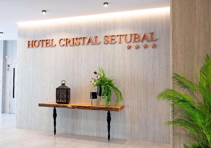 Cristal Setubal - Lobi