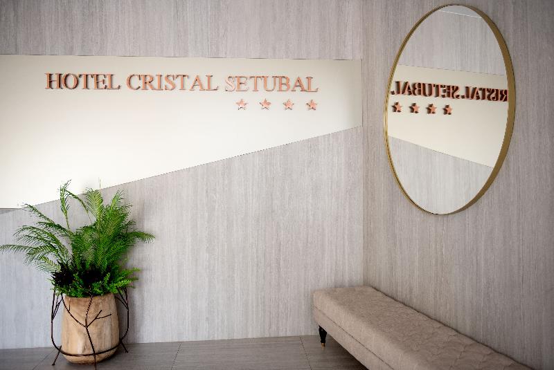 Cristal Setubal - Lobi