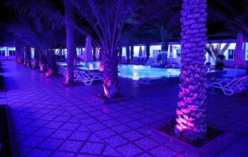 Fujairah Hotel And Resort - Havuz