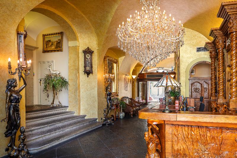 Iron Gate Hotel & Suites Prague by BHG - Lobi