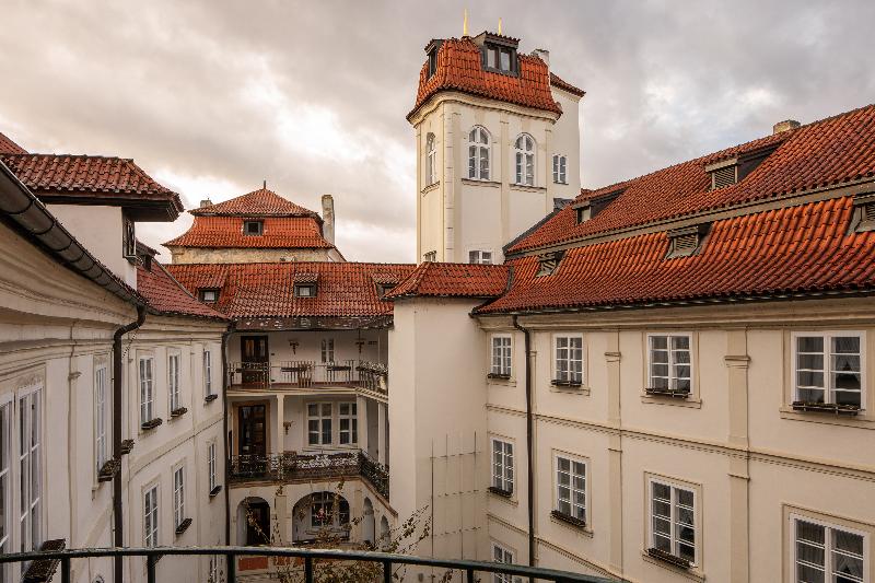 Iron Gate Hotel & Suites Prague by BHG - Genel