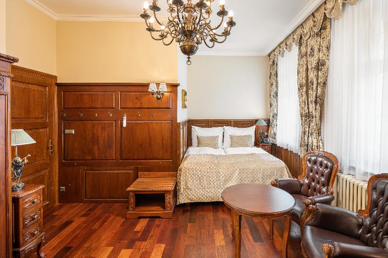 Iron Gate Hotel & Suites Prague by BHG - Oda