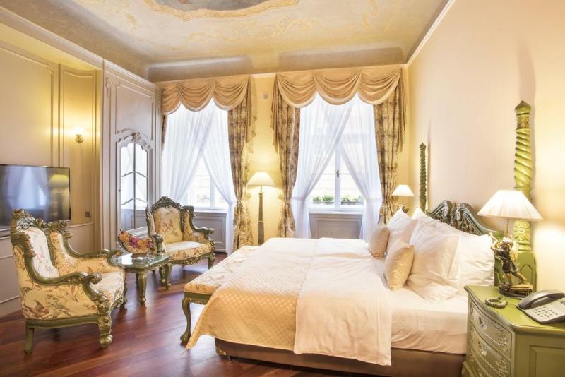 Iron Gate Hotel & Suites Prague by BHG - Oda