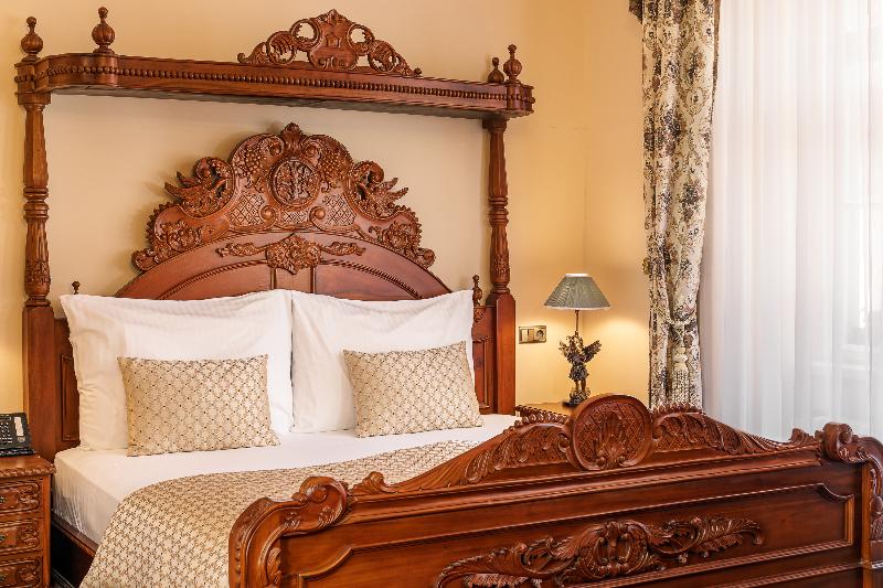 Iron Gate Hotel & Suites Prague by BHG - Oda