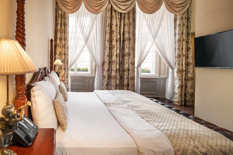 Iron Gate Hotel & Suites Prague by BHG - Oda