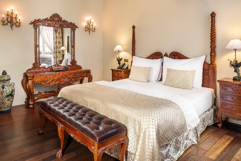 Iron Gate Hotel & Suites Prague by BHG - Oda