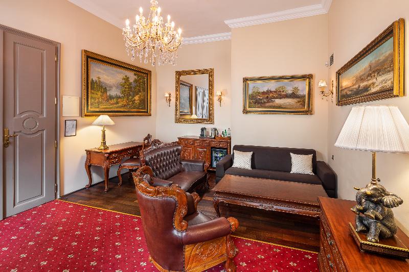 Iron Gate Hotel & Suites Prague by BHG - Oda