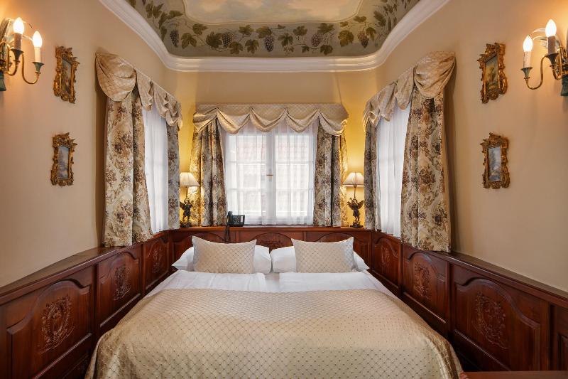 Iron Gate Hotel & Suites Prague by BHG - Oda
