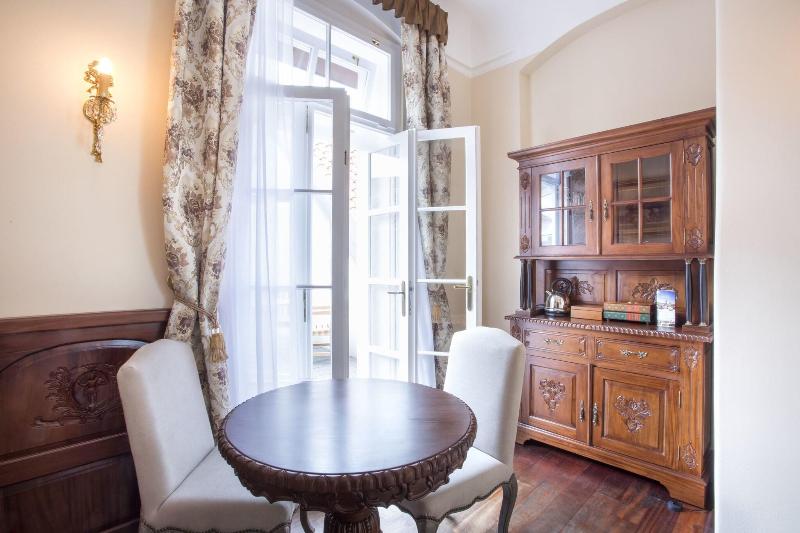 Iron Gate Hotel & Suites Prague by BHG - Oda