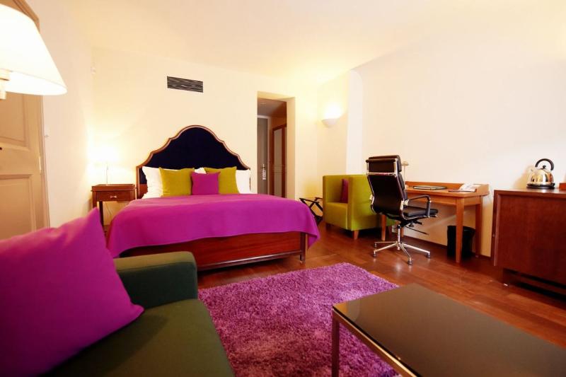Iron Gate Hotel & Suites Prague by BHG - Oda