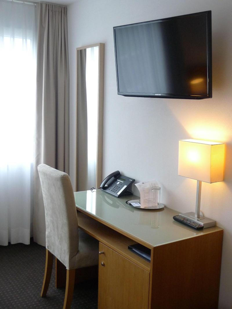 Businesshotel Lux - Oda